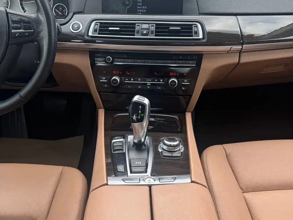 BMW 7 Series 7 2009 740Li Lead