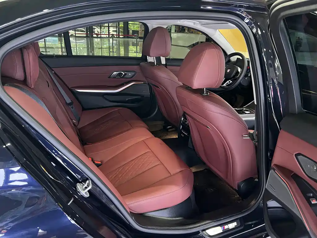 BMW 3 Series 3 2025 330Li M Sport
