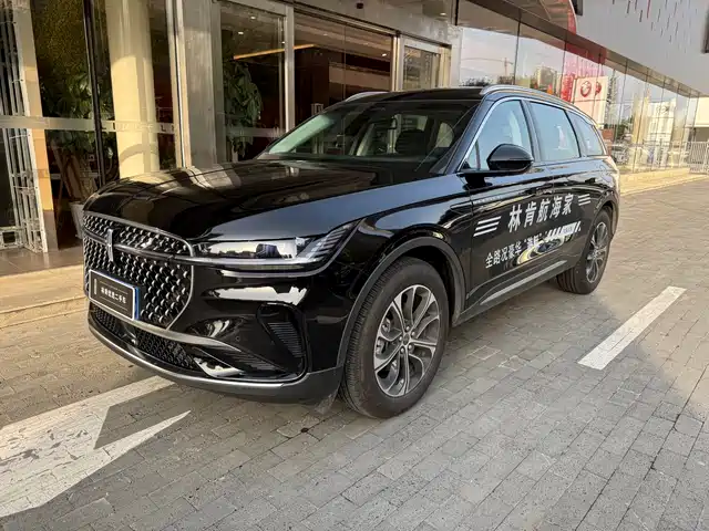 LINCOLN NAVIGATOR 2025