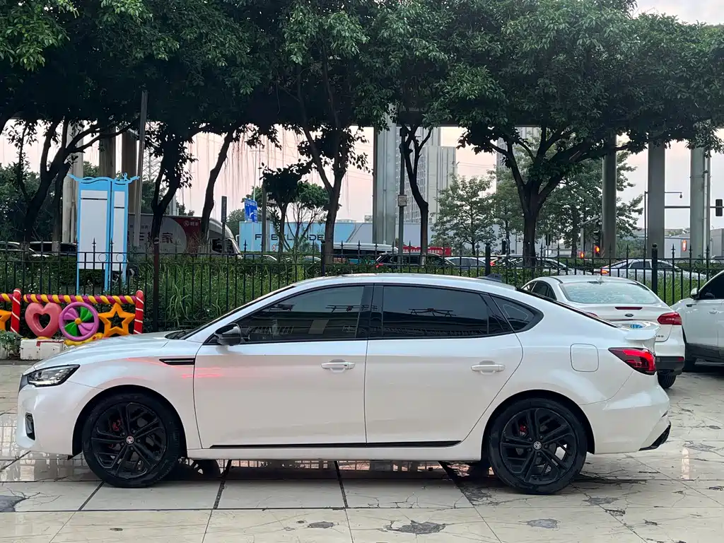 MG 6 New Energy — миниатюра 6