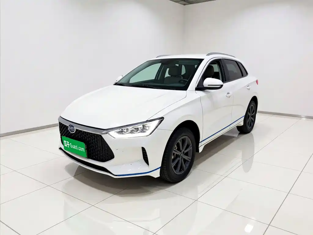 BYD e2