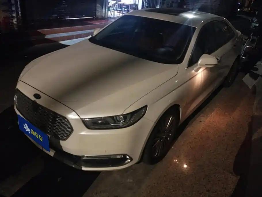 Ford Taurus