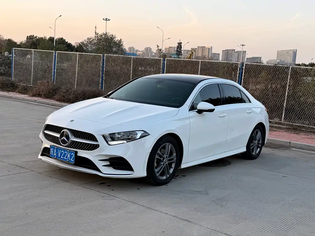 MERCEDES-BENZ A CLASS