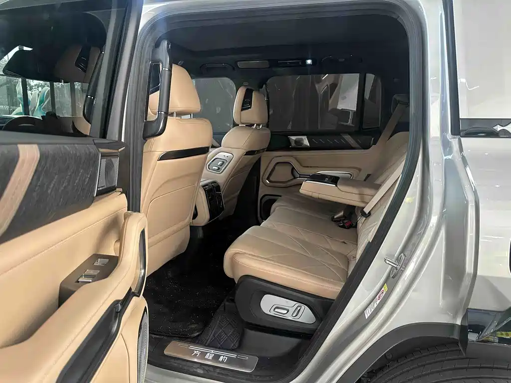 Fang Cheng Bao Leopard 8 — миниатюра 6