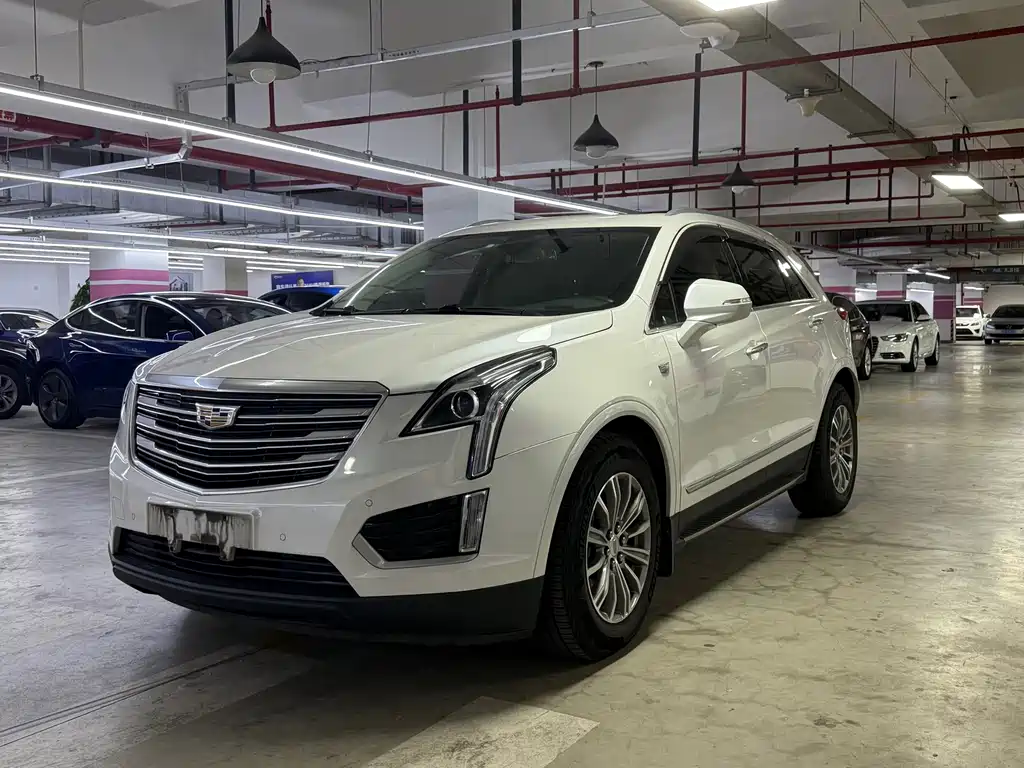 CADILLAC  XT5