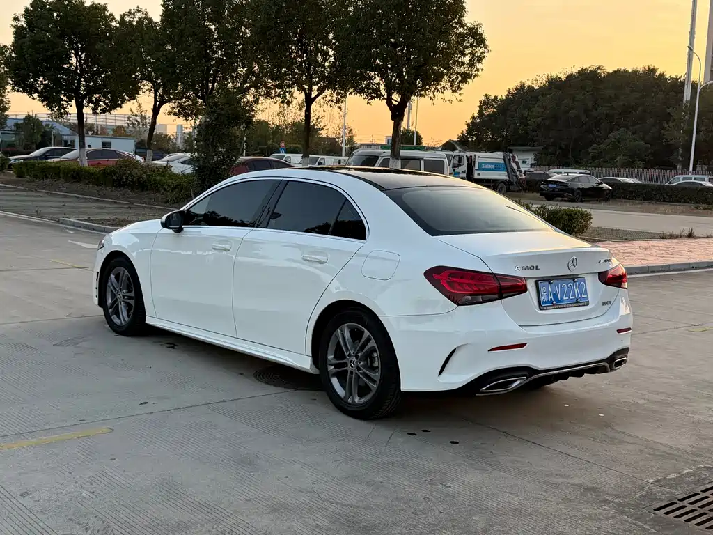 MERCEDES-BENZ A CLASS