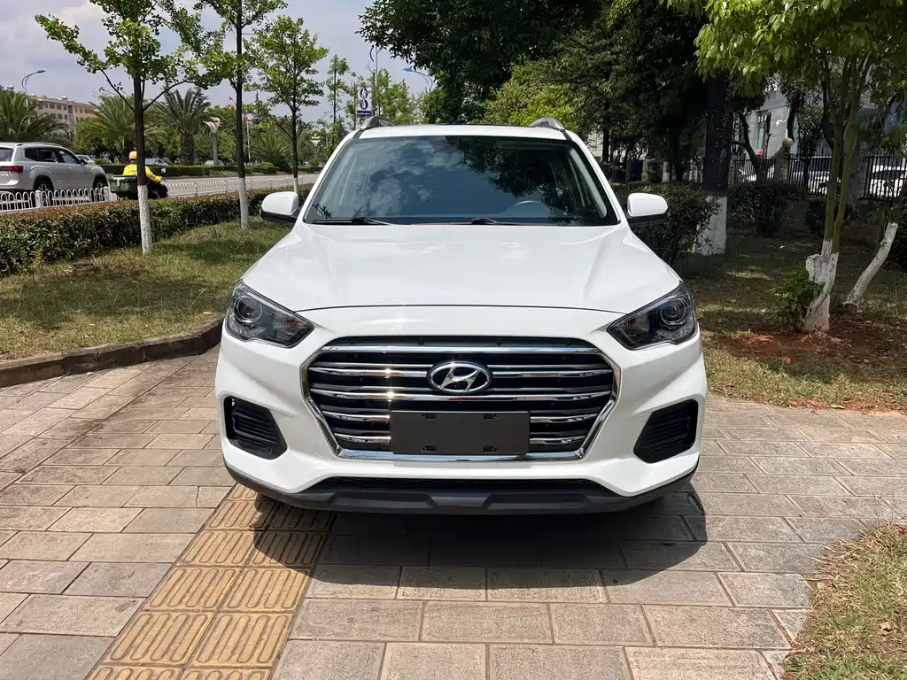 Hyundai ix35 2.0L Auto 2WD Smart Brave · Enjoy Edition, фото 2