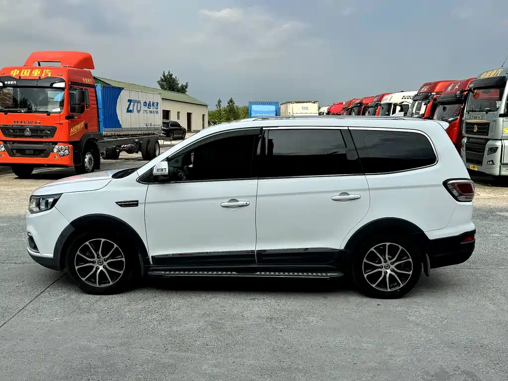 Fengxing Fengxing SX6 — миниатюра 8