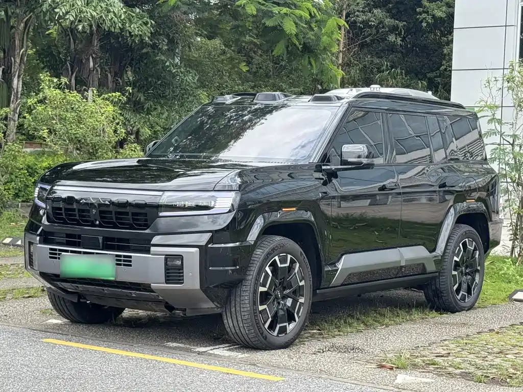 Fang Cheng Bao Leopard 8