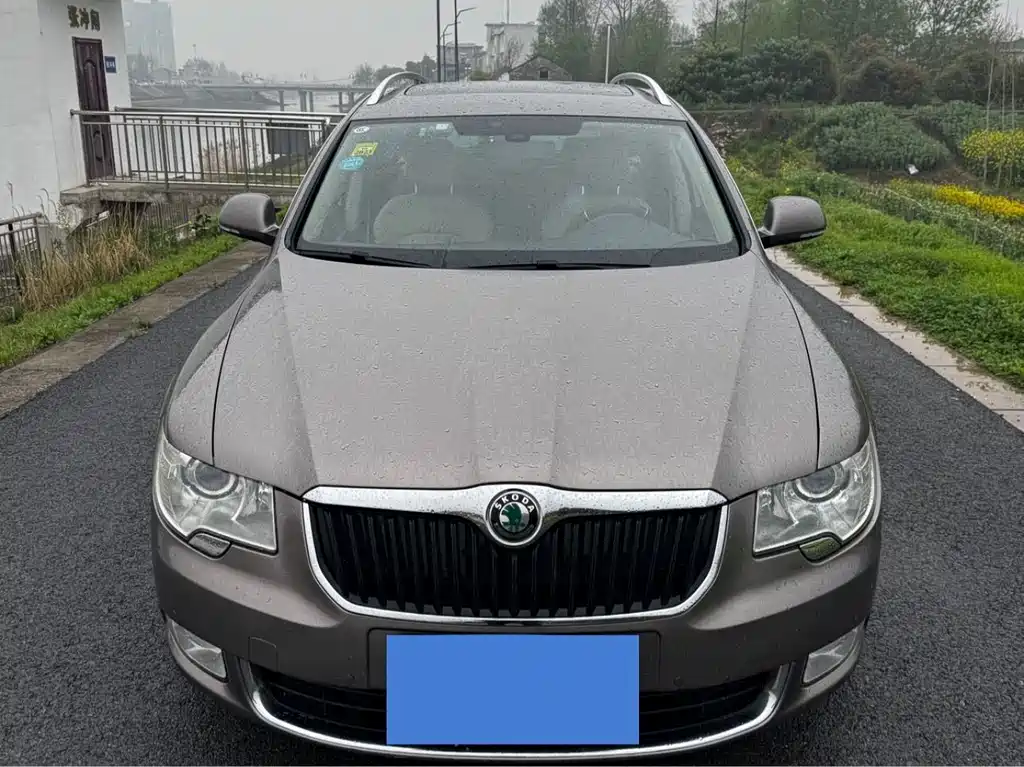 Skoda Superb (Import) — миниатюра 2