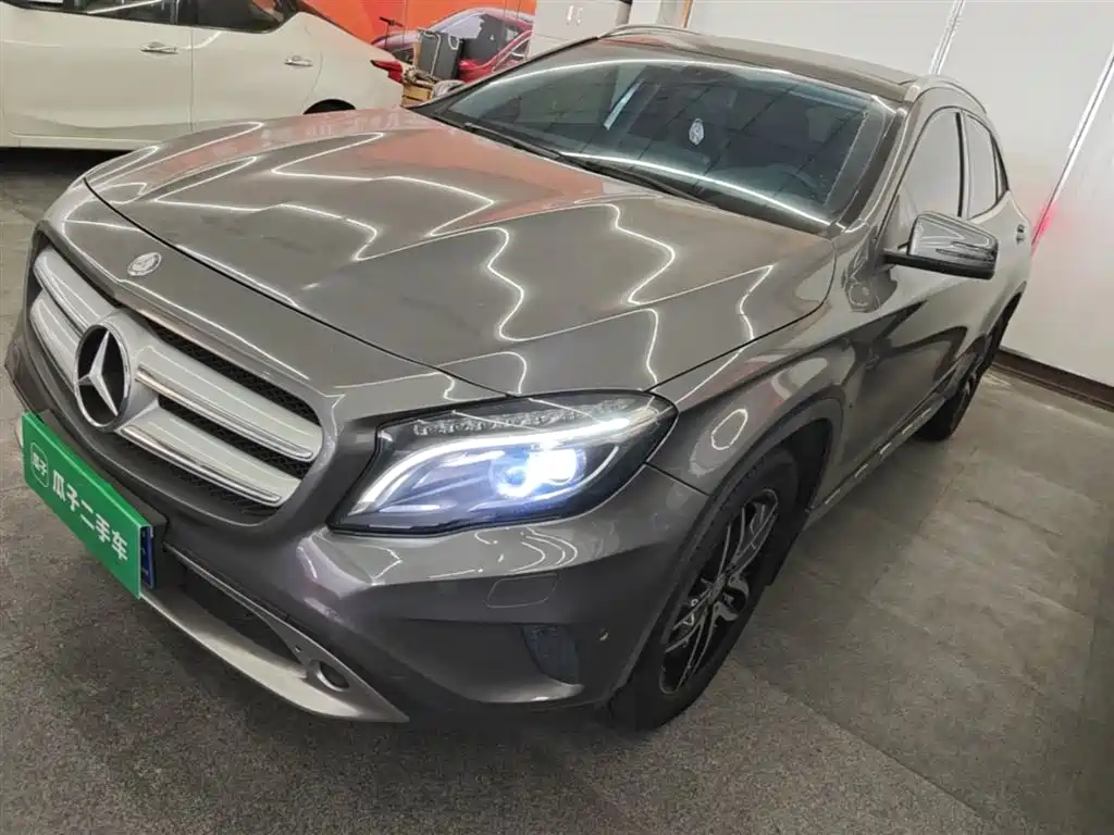 Mercedes-Benz GLA 2015