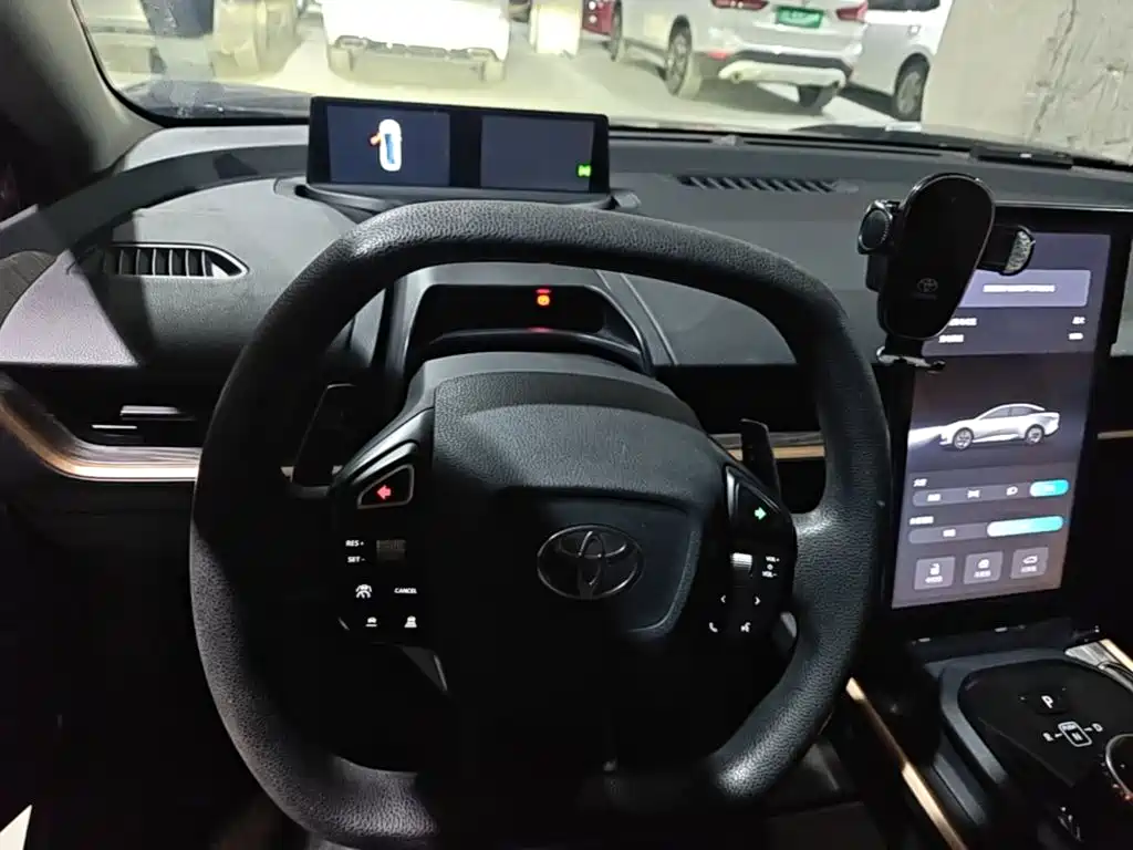 Toyota bZ3 — миниатюра 8