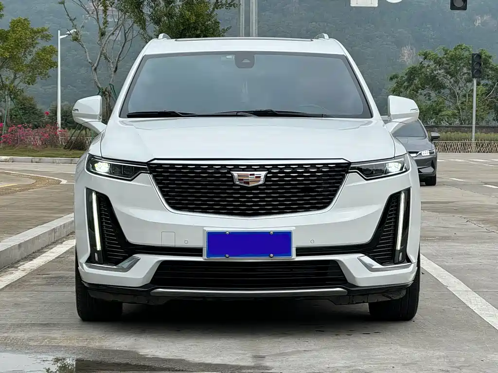 Cadillac XT6 — миниатюра 2