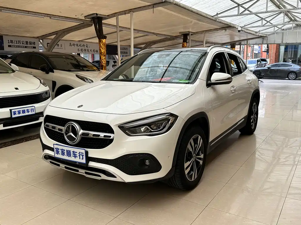 Mercedes-Benz GLA 2023