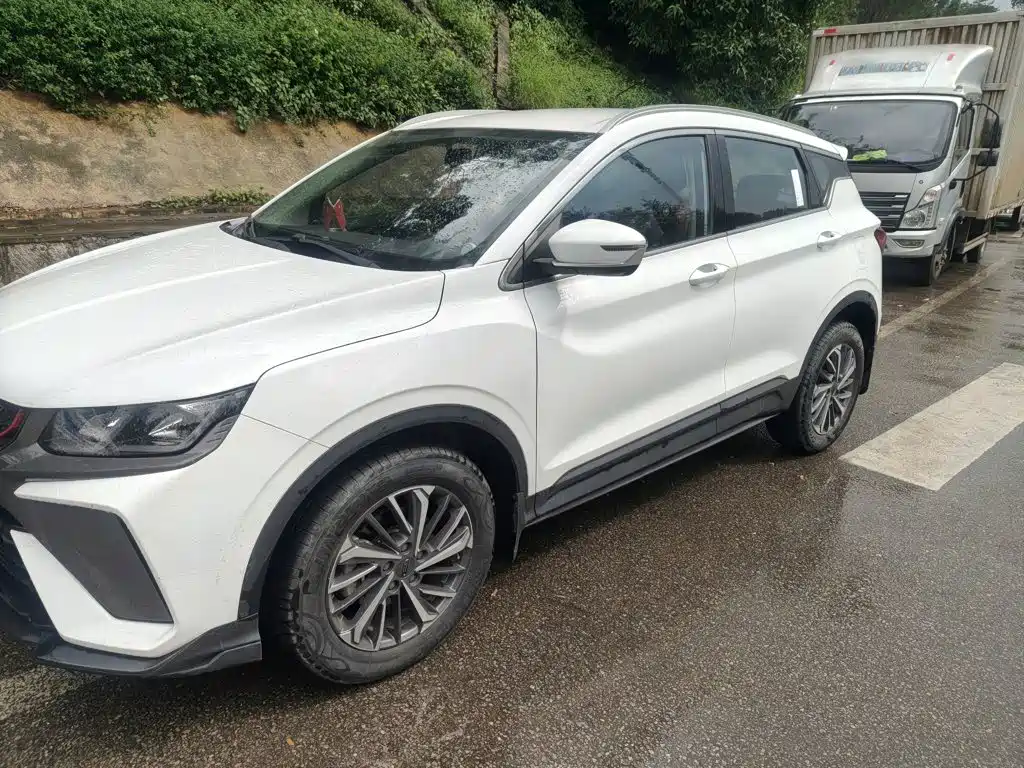 Geely Binyue — миниатюра 14
