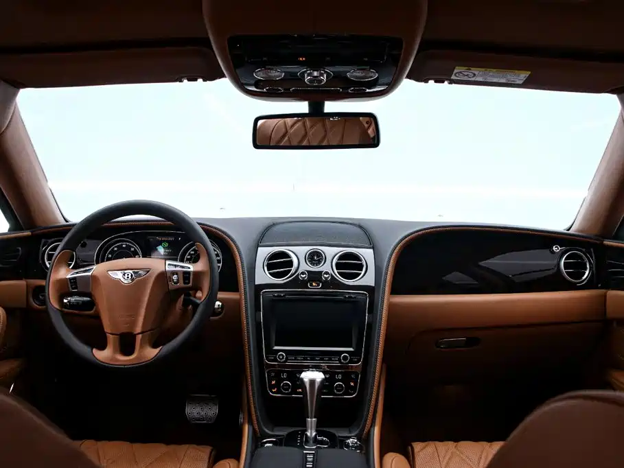 Bentley Flying Spur — миниатюра 5