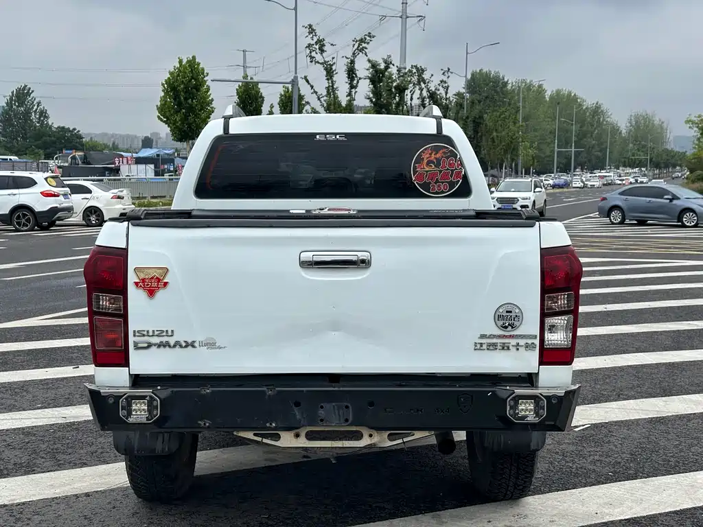 Isuzu D-Max 2018 3.0T AT Luxury 4JJ1-TC HI