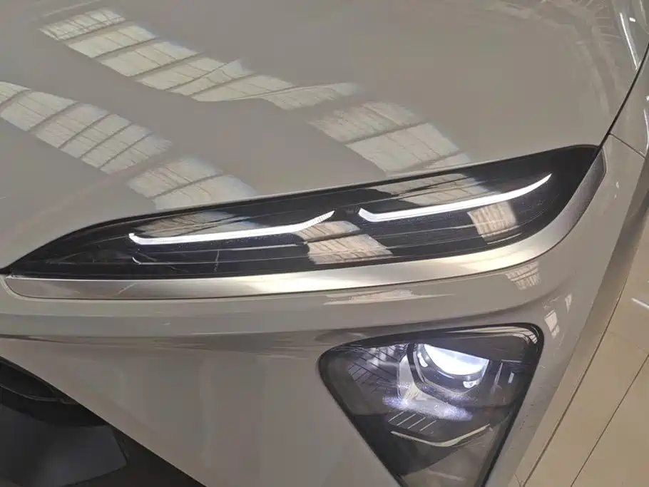 NIO EC6 — миниатюра 5