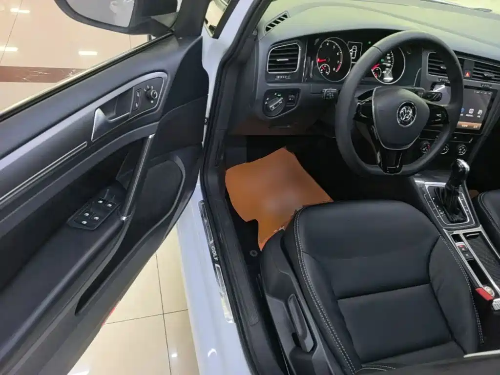 Volkswagen Golf — миниатюра 16
