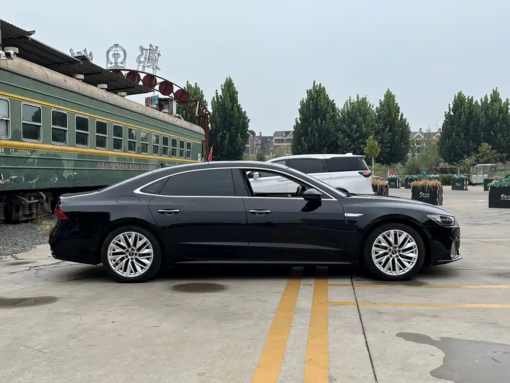 Audi A7L — миниатюра 4