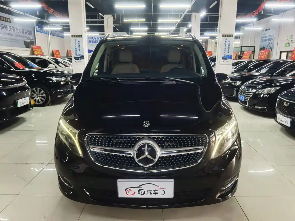 Mercedes-Benz V-Class V 2018 V 260 L Luxury Long Wheelbase VI