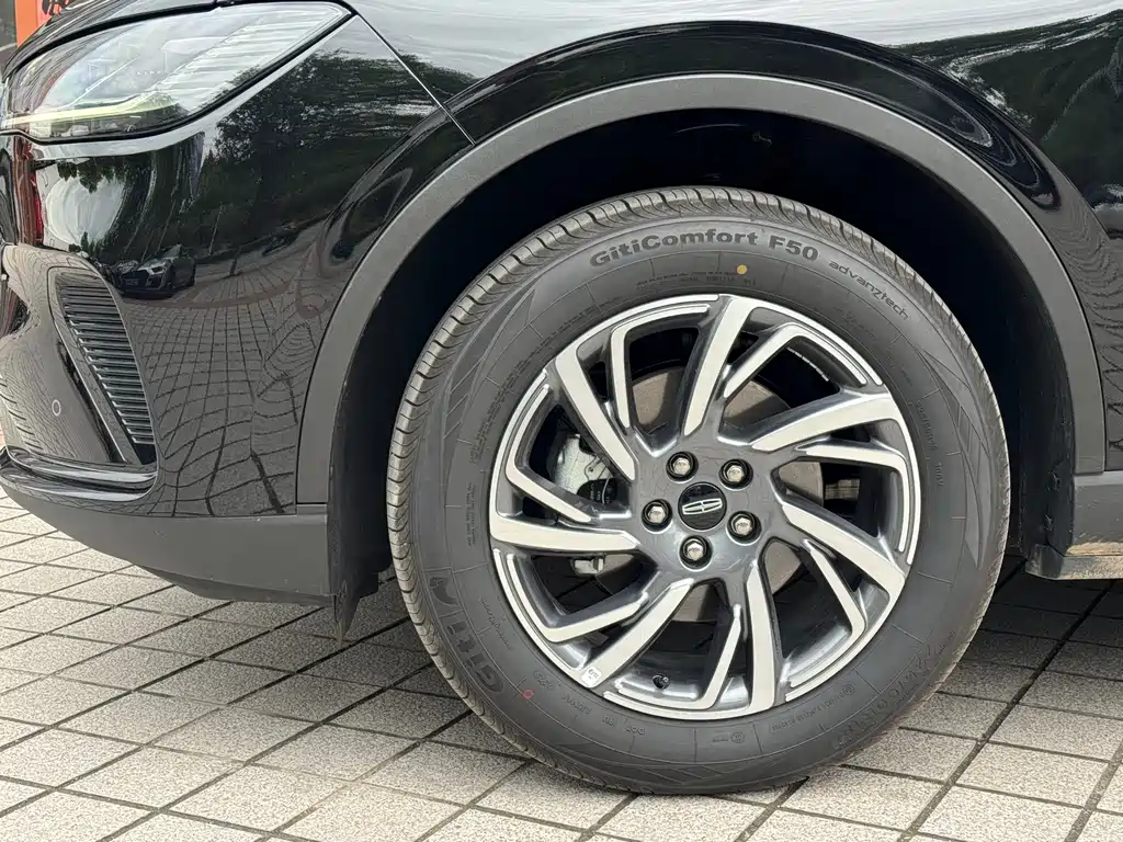 Lincoln Corsair 2025 2.0T Premium
