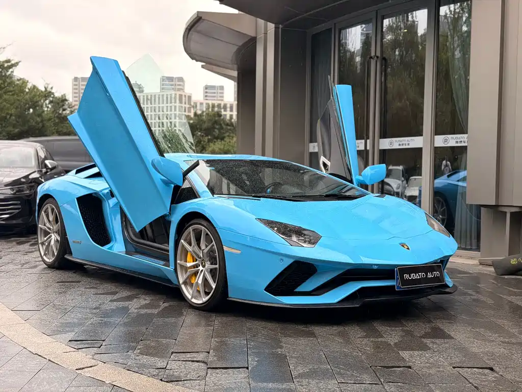 Lamborghini Aventador — миниатюра 5