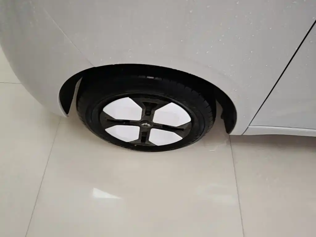 Wuling MINIEV — миниатюра 23
