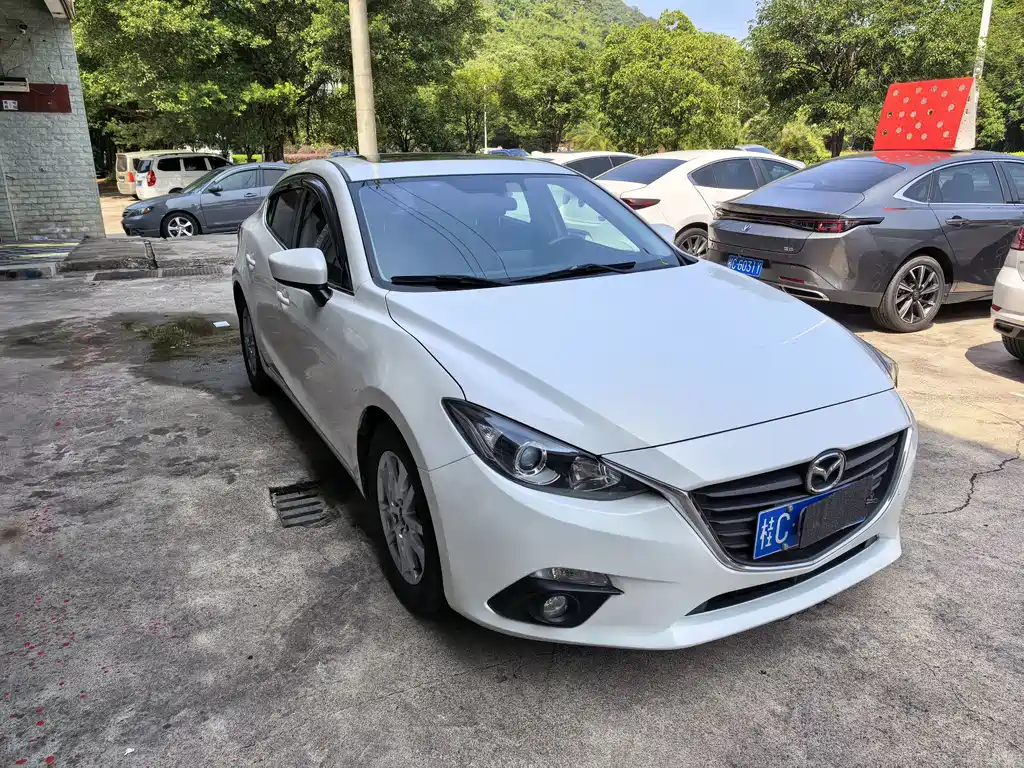 Mazda 3 Axela — миниатюра 2