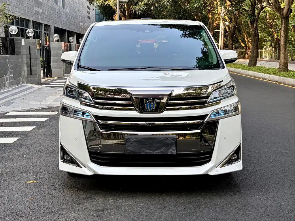 Toyota Vellfire 2021 2.5L HV Luxury