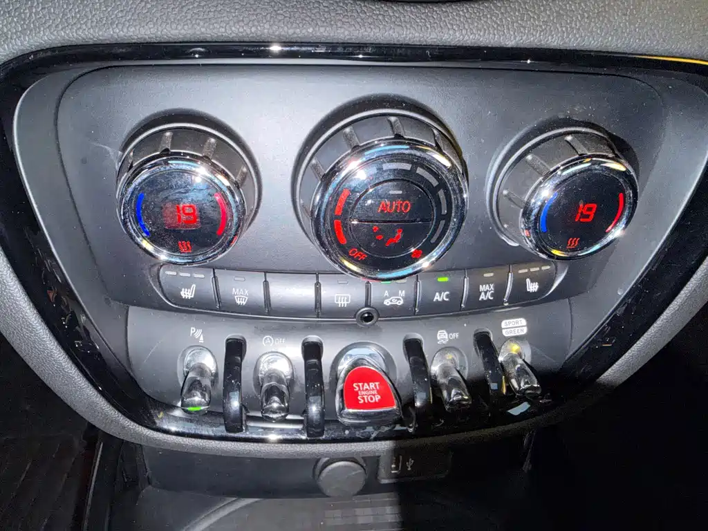MINI Mini Clubman — миниатюра 10