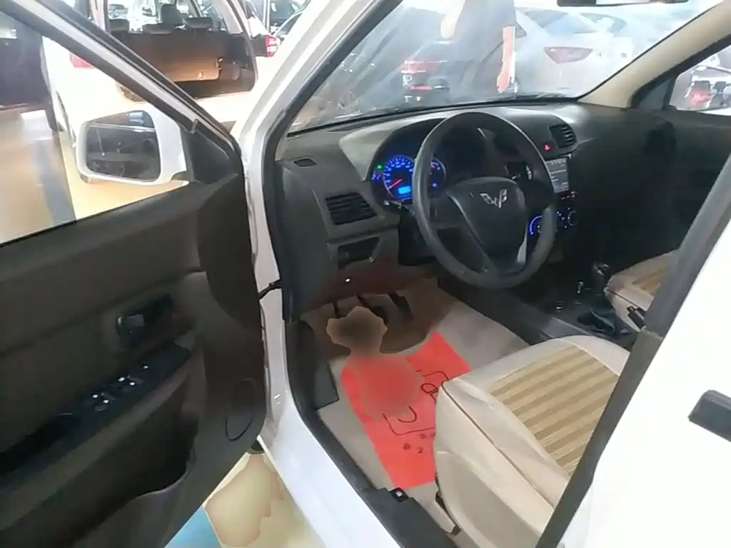 Wuling Hongguang — миниатюра 16