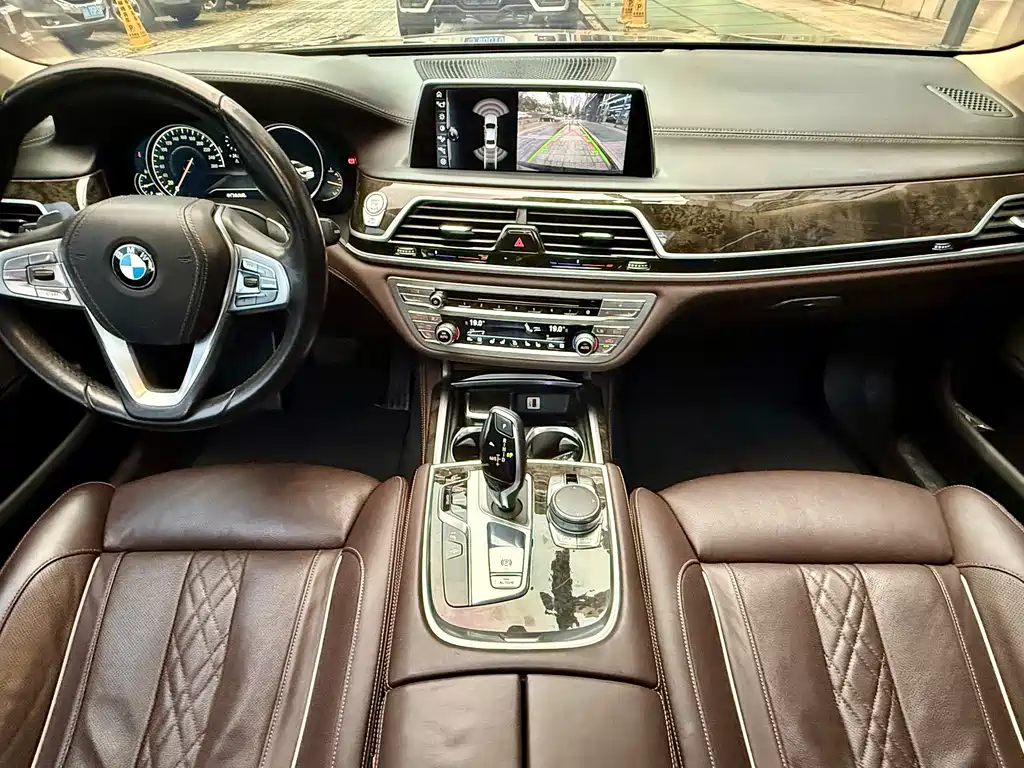 BMW 7 Series 7 2016 740Li Lead
