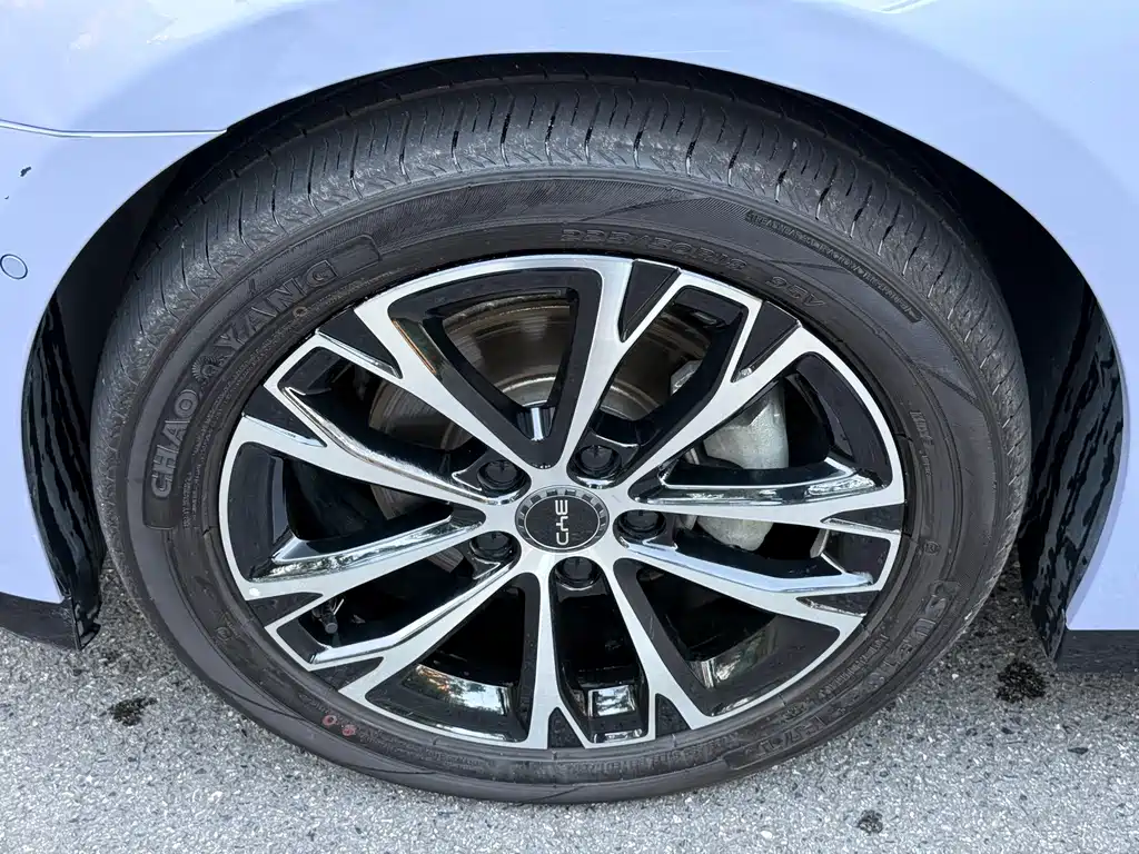 BYD Seal — миниатюра 3