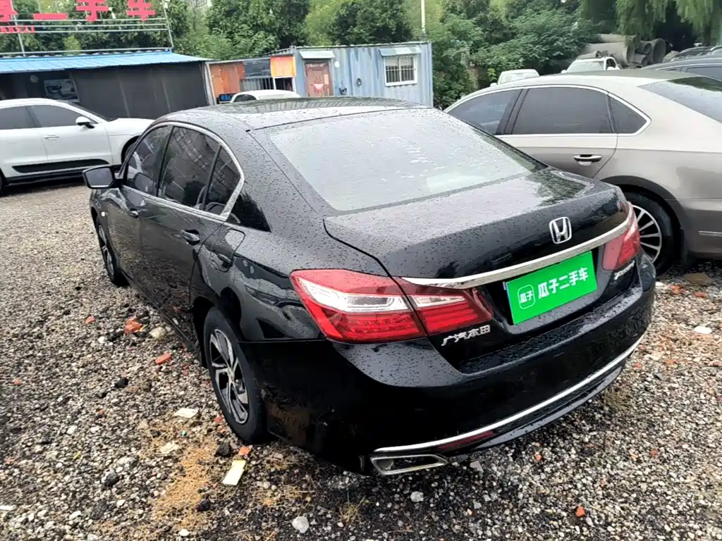 Honda Accord — миниатюра 5