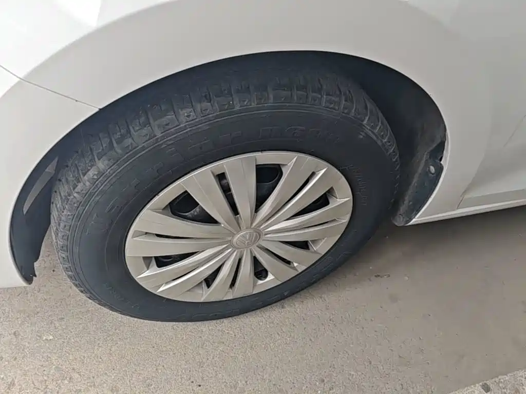 Volkswagen Santana — миниатюра 23
