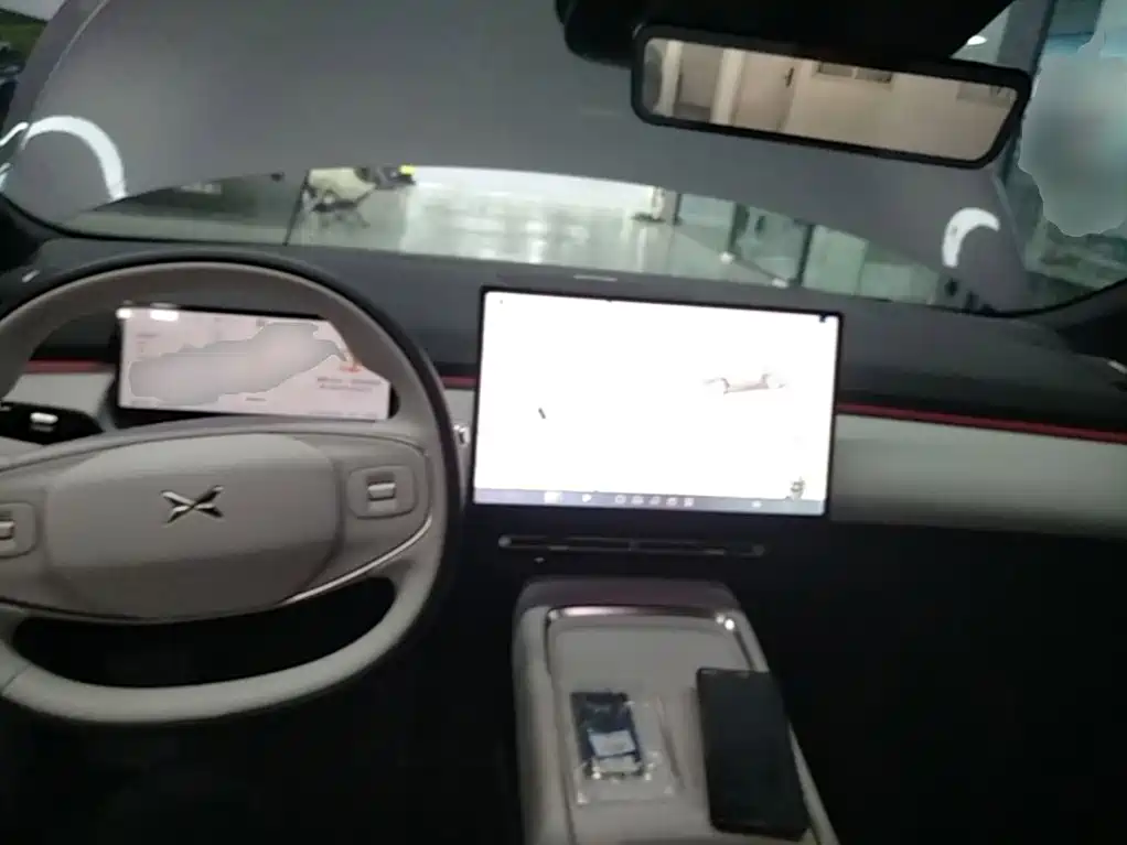Xpeng P7 + 2025 Max Flagship
