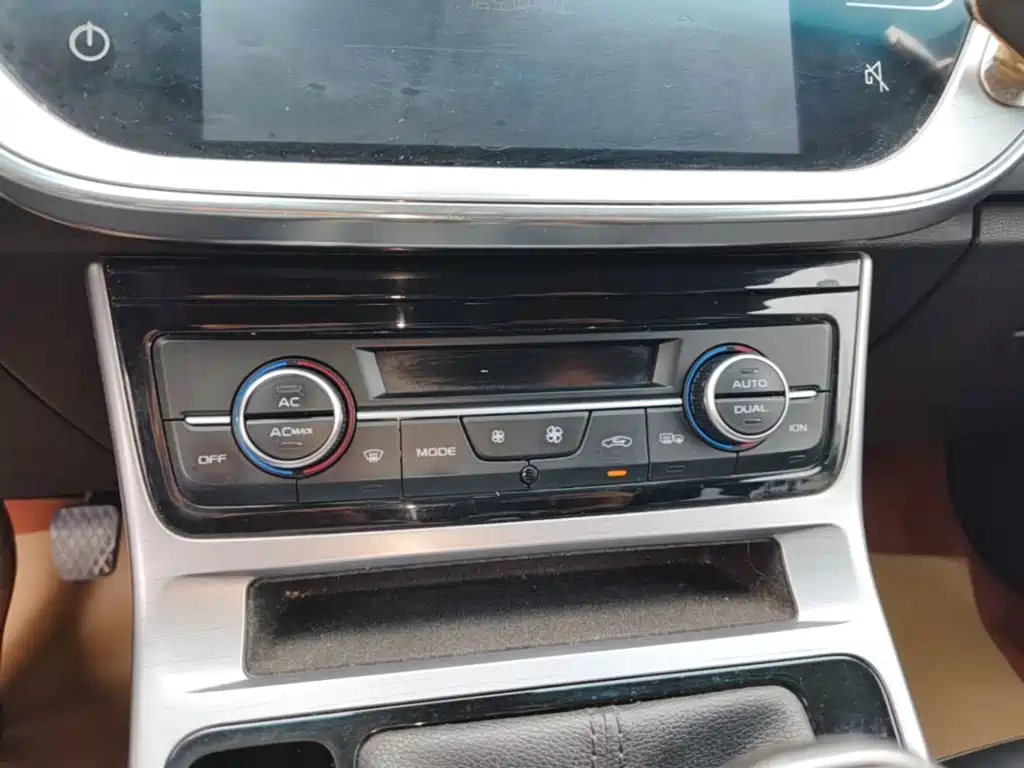 Geely Emgrand GL — миниатюра 13