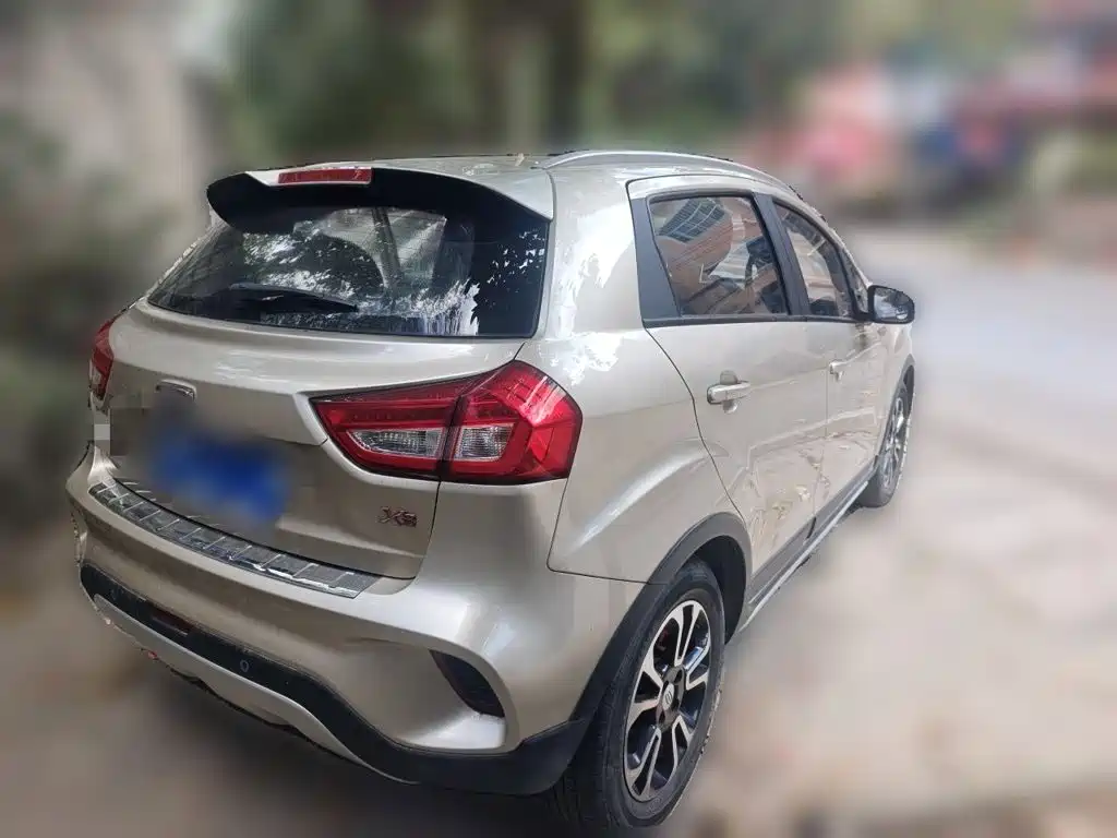 Geely Vision X3 — миниатюра 6