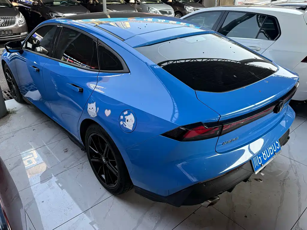 Changan UNI-V 2022 1.5T Luxury