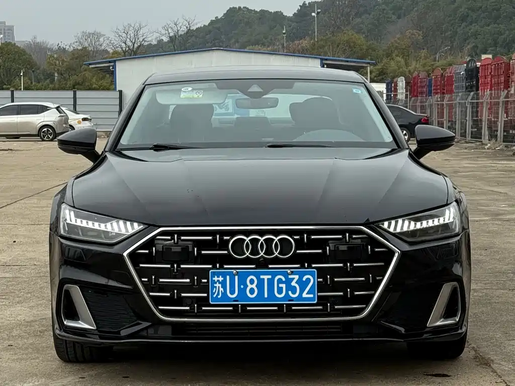 AUDI A7L
