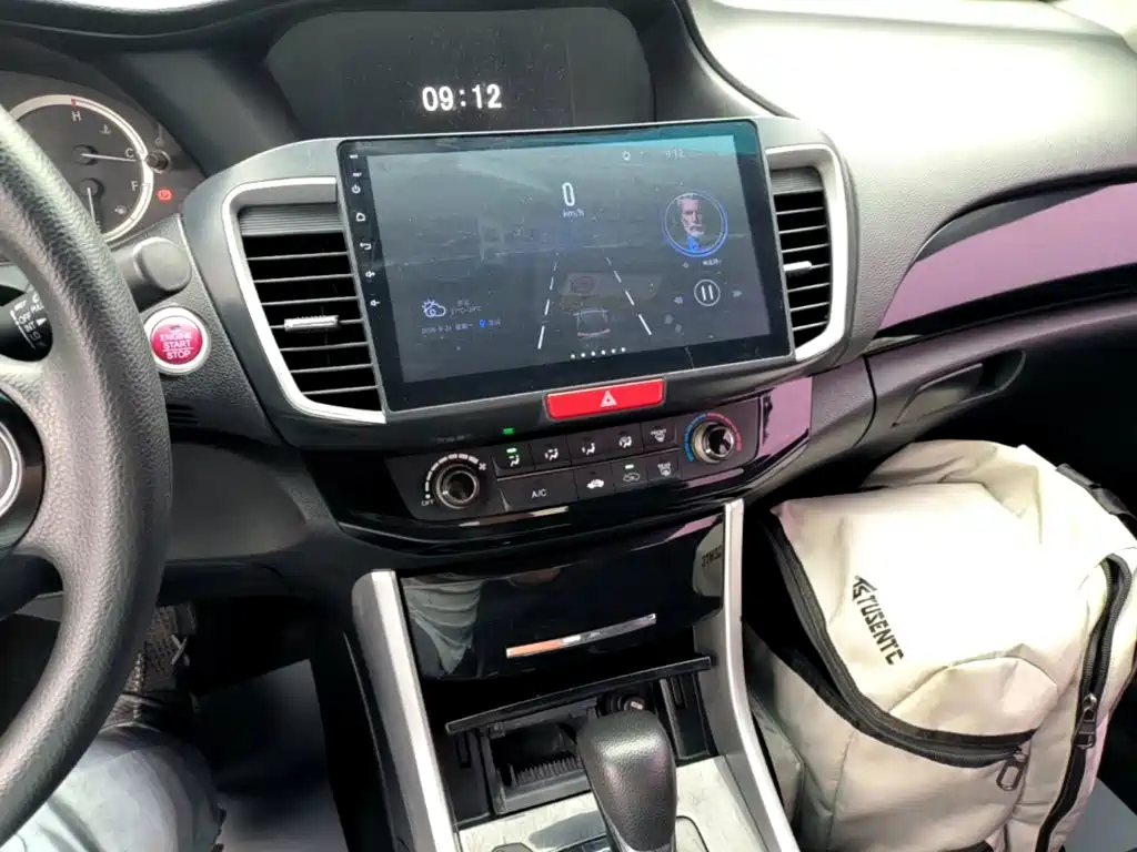 Honda Accord — миниатюра 13