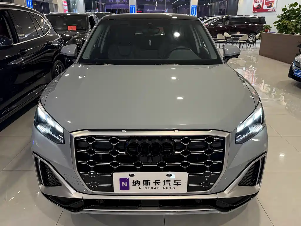 Audi Q2L — миниатюра 2