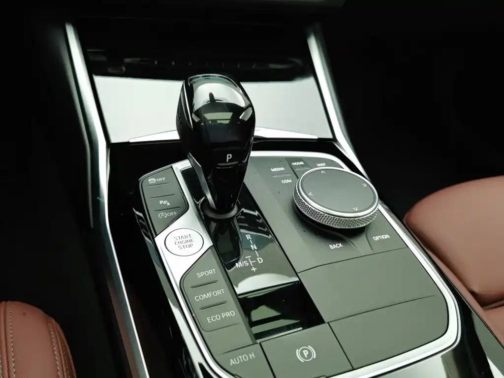 BMW 3 Series — миниатюра 13