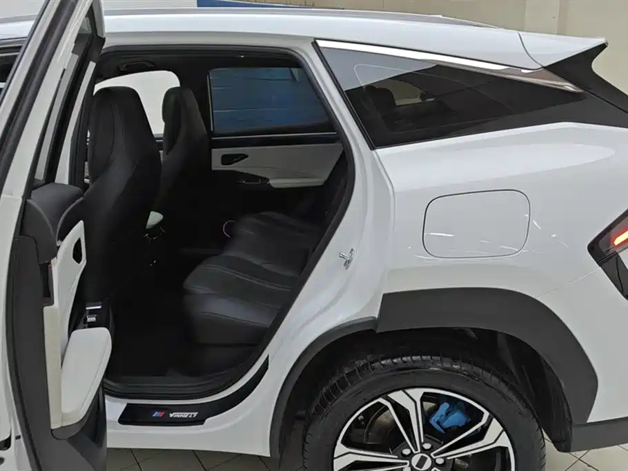 GEELY GALAXY GALAXY L7