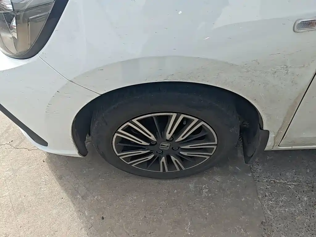 Honda Fit — миниатюра 23
