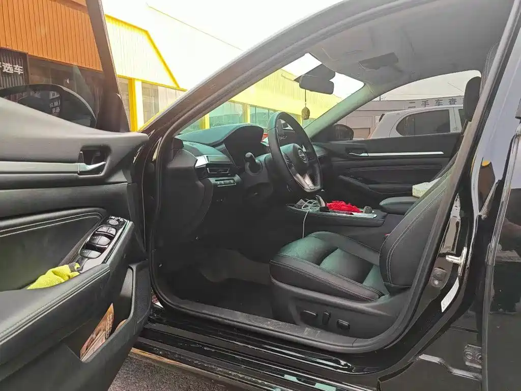 Nissan Teana — миниатюра 7