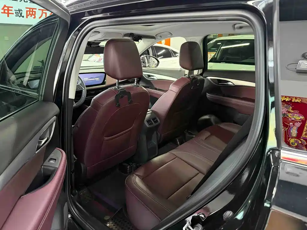 Buick Envision Plus — миниатюра 2