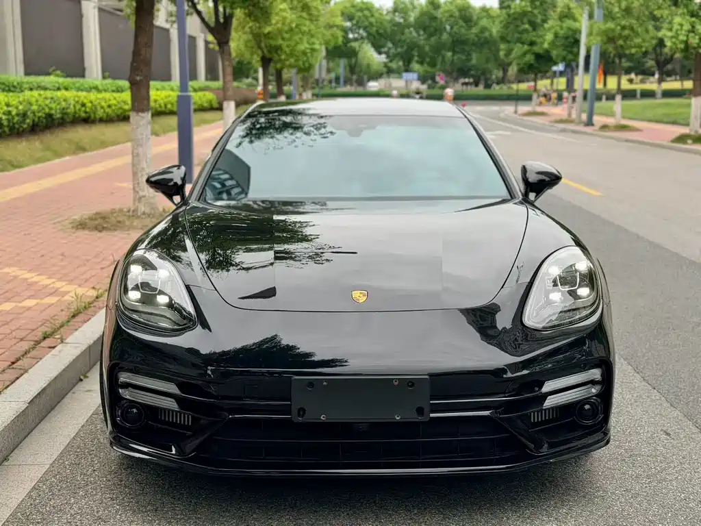 Porsche Panamera — миниатюра 2