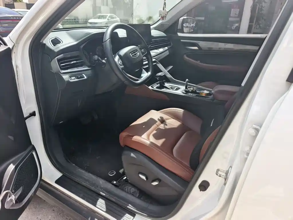 Geely Vision X6 — миниатюра 4